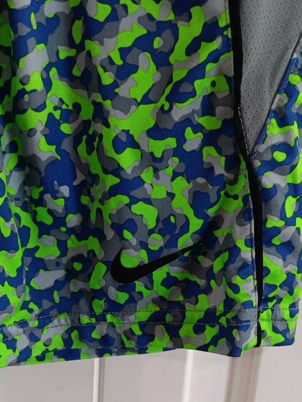 Nike Dri-FIT Youth Small Neon Green Blue Grey Camo Athletic Shorts S